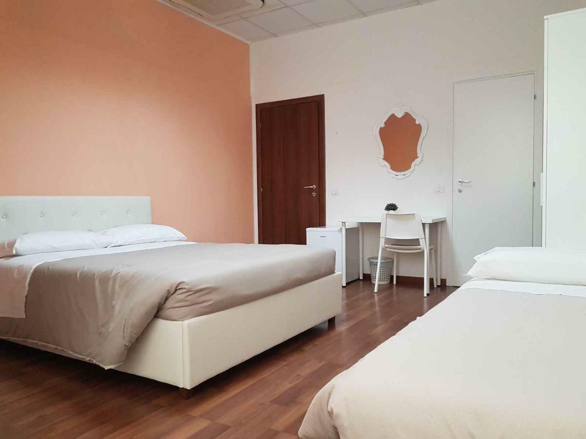 Hotel Piramide ريجّو إيميليا المظهر الخارجي الصورة