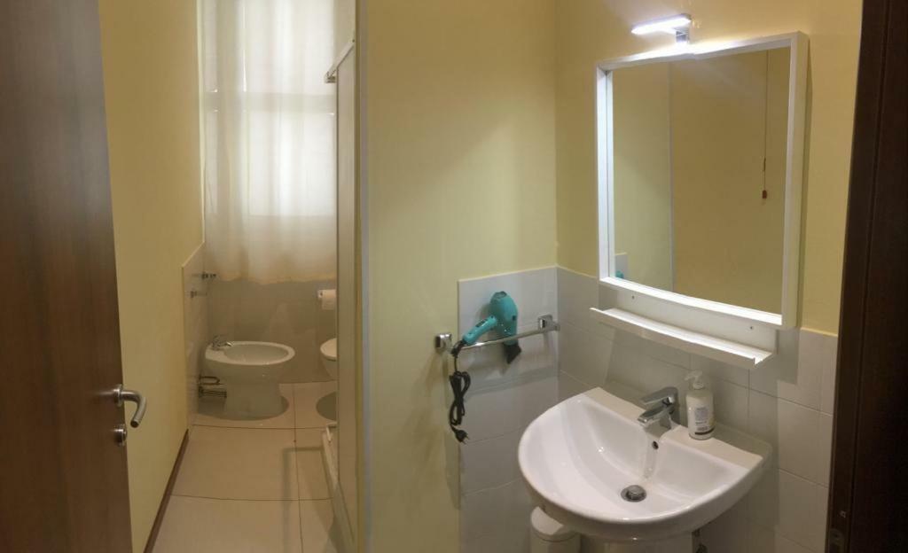 Hotel Piramide ريجّو إيميليا المظهر الخارجي الصورة